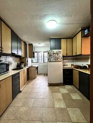Blk 240 Lorong 1 Toa Payoh (Toa Payoh), HDB Executive #546176741